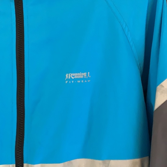 Running jacket, size M - Picture 3 of 12